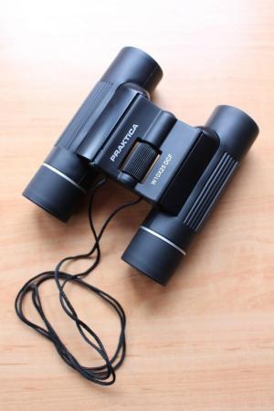 Image 2 of Praktica Compact Binoculars (W10X25 DCF)
