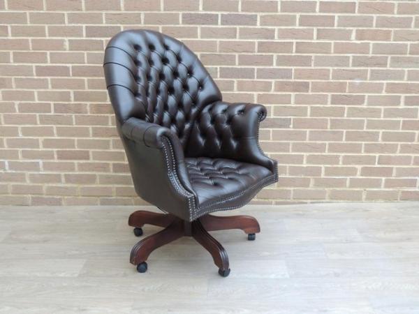 Image 12 of Chesterfield Directors Luxury Fully Buttoned Chair (UK Deliv