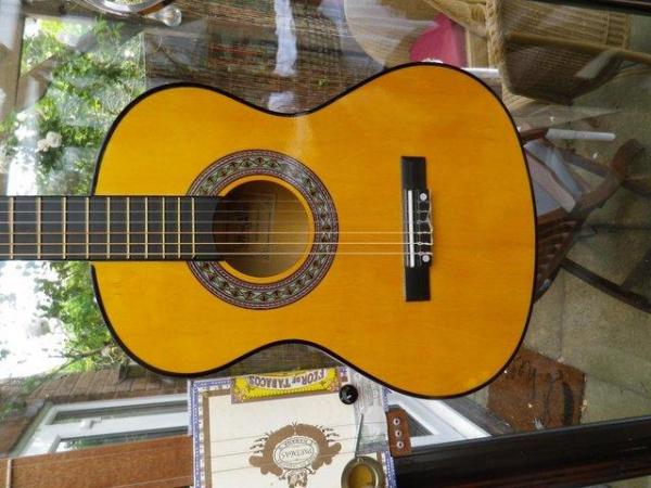 Image 3 of GUITAR JUMBO ACOUSTIC GUITAR 6 STRING LOVELY CONDITION