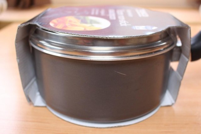 Image 2 of Tesco 16cm Non-Stick Saucepan