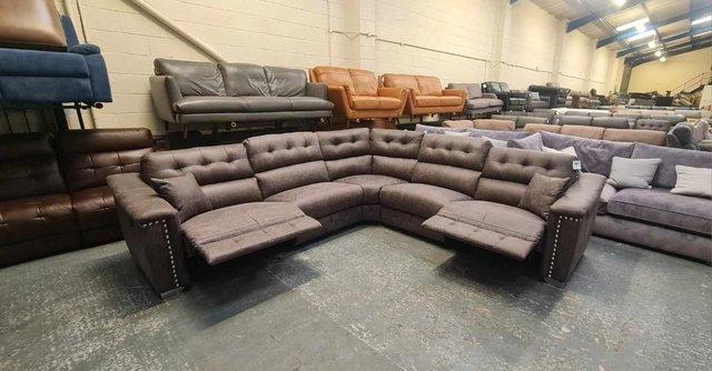 Image 10 of La-z-boy Hollywood brown fabric manual recliner corner sofa