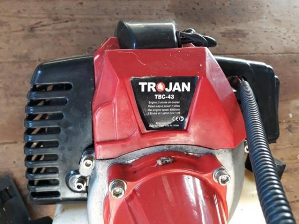 Image 2 of Trojan brush cutter (petrol)