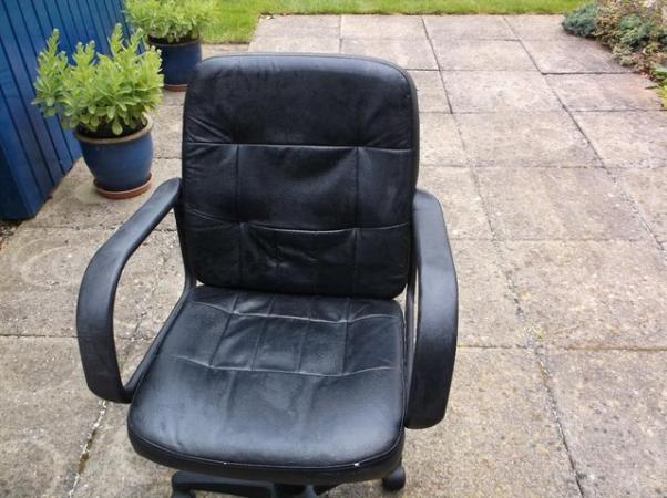 Image 2 of WORKING FROM HOME - ADJUSTABLE OFFICE CHAIR