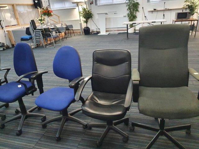 Preview of the first image of SALE IN CROYDON! OFFICE CHAIRS PRICES VARY SWIVEL CHAIR.