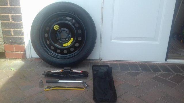 Preview of the first image of Spare wheel and tyre (space saver).