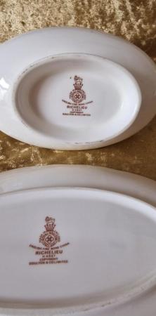 Image 2 of Royal Doulton Richelieu- H4957 - Sauce Boat and Stand