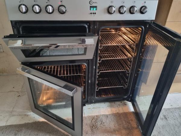 Image 2 of Electric range cooker. Recently cleaned, 4 years old.