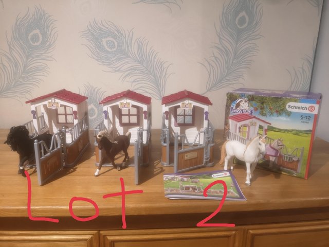 Preview of the first image of Schleich 3 horse stables and horses.