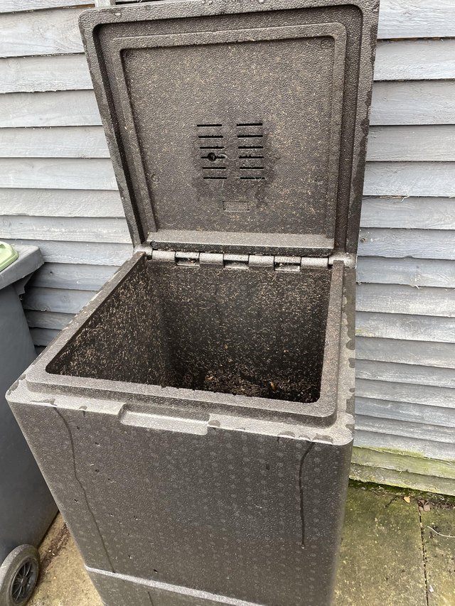 Preview of the first image of “Hotbin” compost bin for household food waste.