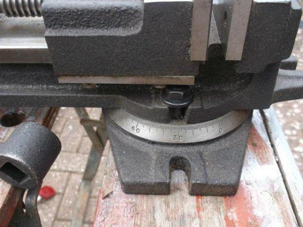 Image 3 of MYFORD 100mm [4 inches] SWIVEL MILLING VICE
