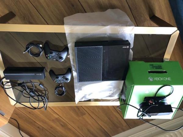 Image 2 of XBOX ONE CONSOLE 500GB inc KINECT & 2 CONTROLLERS