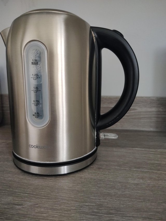 Preview of the first image of COOKWORKS KETTLE SELLING IN ARGOS FOR £29.