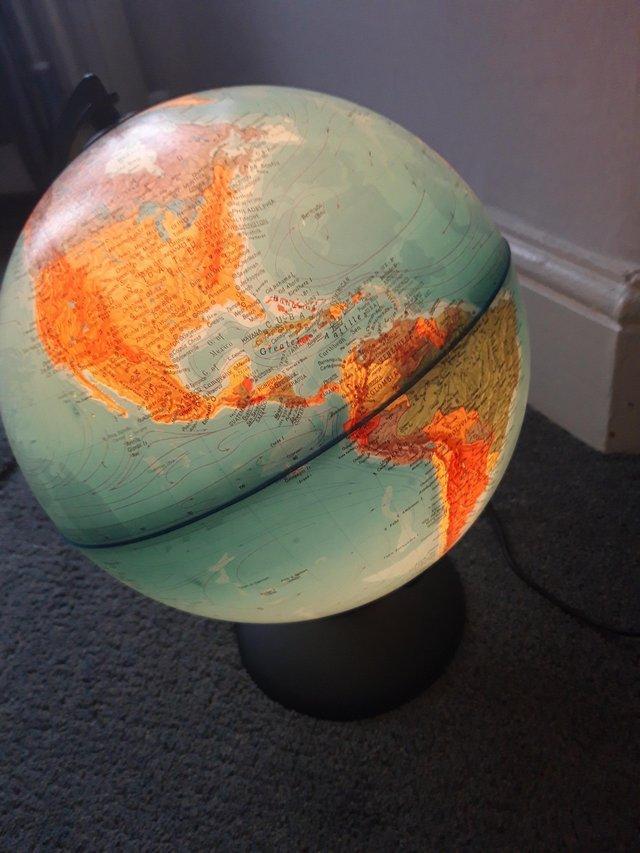 Preview of the first image of BEAUTIFUL ILLUMINATED GLOBE- BOXED.