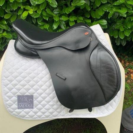 Image 13 of Kent and Masters 17 inch flat back saddle