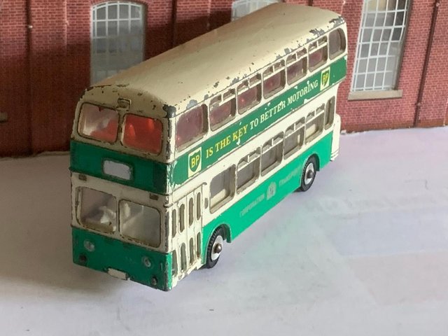 Preview of the first image of DINKY TOYS 293 1960s Leyland Atlantean.