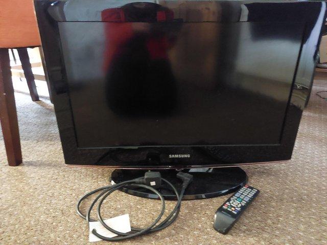 Preview of the first image of Samsung Television 26' good condition..