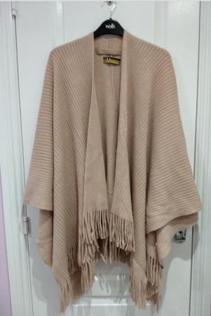 Image 3 of New Women's Wallis Collection Ribbed Shawl Pale Pink