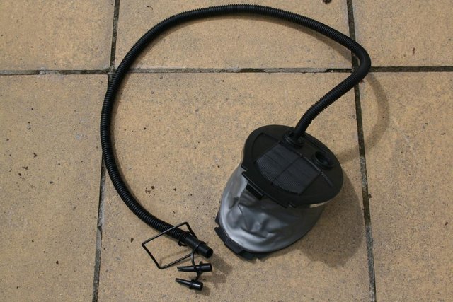 Image 3 of 3 litre air pump for airbeds, inflatable boat, footballs etc