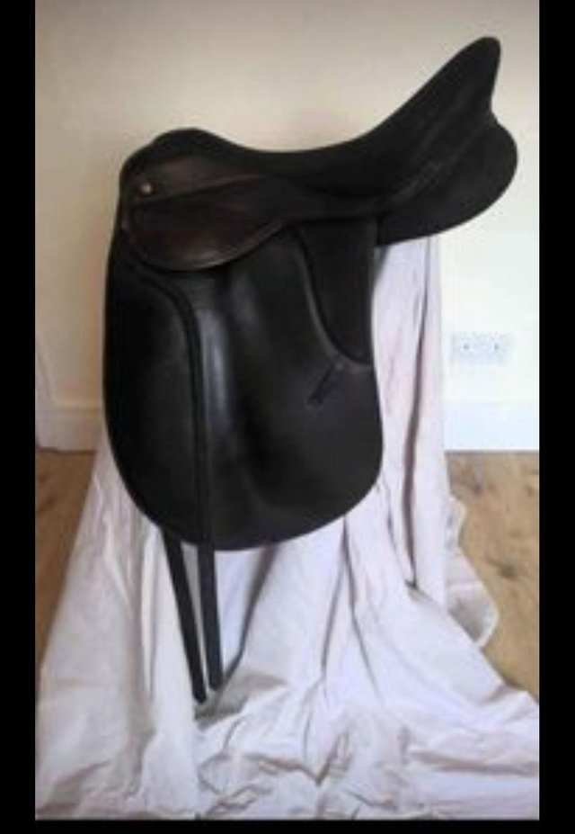 Preview of the first image of Thorowgood Dressage Saddle bargain.