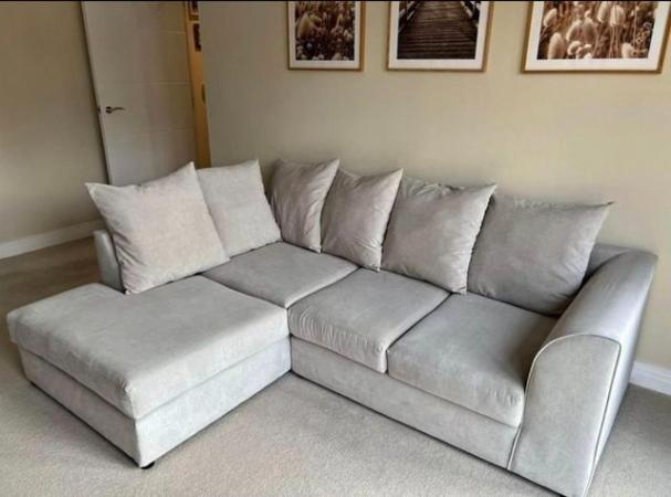 Image 3 of Byron corner sofa or 3 and 2 seater