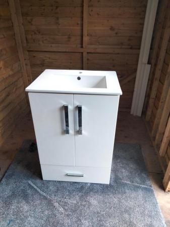 Image 1 of Free standing white bathroom vanity unit & ceramic sink