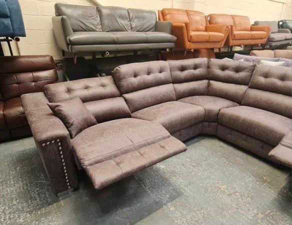Image 14 of La-z-boy Hollywood brown fabric manual recliner corner sofa