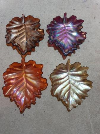 Image 1 of Glass leaf x4 ornamental