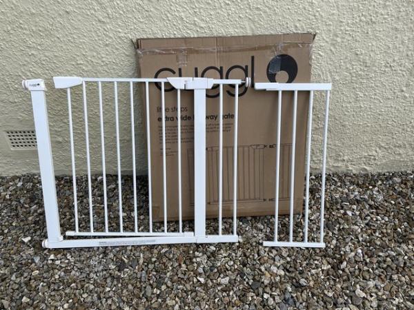 Image 3 of Cuggl stair gate. , suitable for children or aimals
