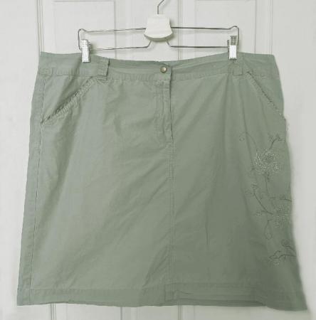 Image 1 of Lovely Pale Green Embroidered Skirt - Size 22