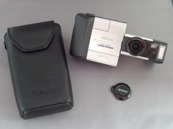Image 1 of VERY RARE & WORKING EARLY NIKON COOLPIX E900.