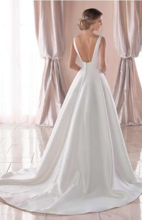 Image 3 of Brand New Stella York Wedding Dress 6758. Unaltered, Unworn