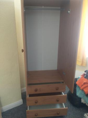 Image 2 of Wardrobe with drawers ....