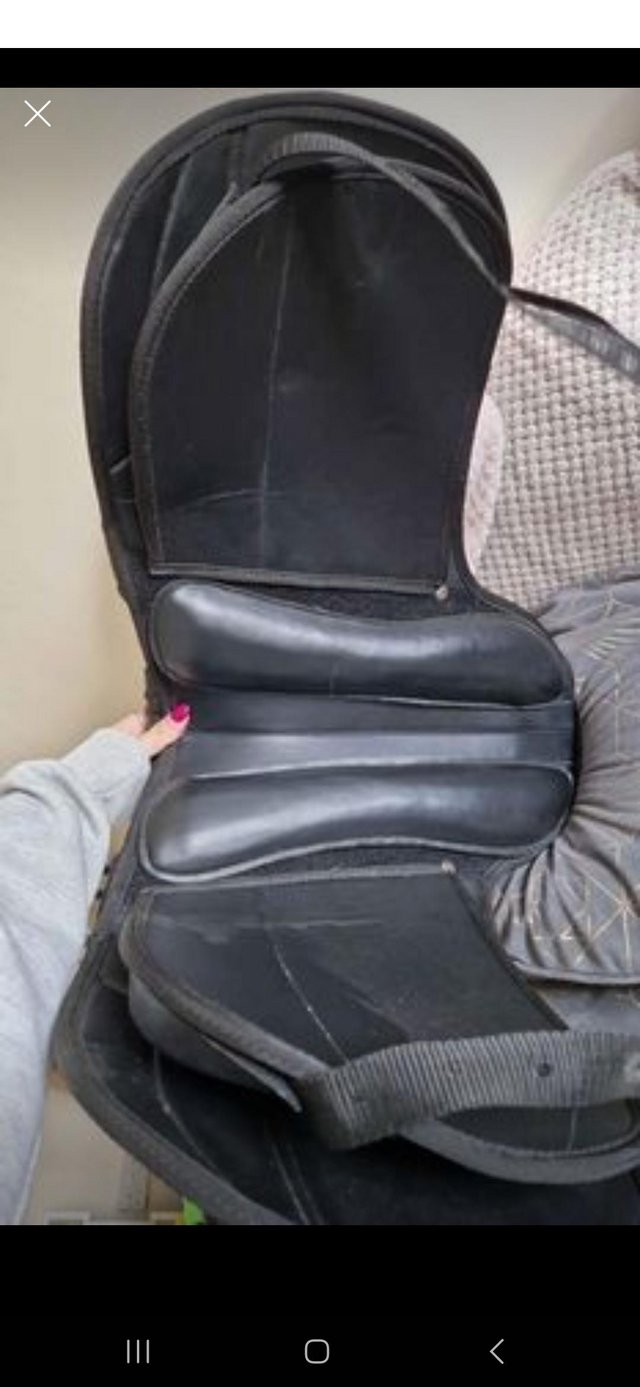 Preview of the first image of Black synthetic Cub Saddle.