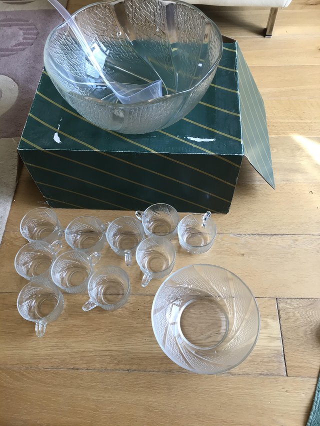 Preview of the first image of Punch bowl/cocktail set boxed.
