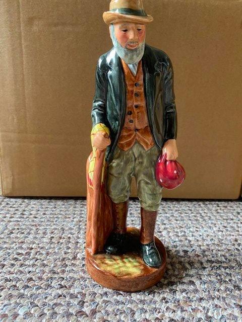 Preview of the first image of Vintage Royal Doulton Figure "the Gaffer".