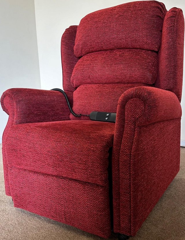 Preloved electric riser chairs deals