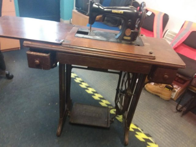 Preview of the first image of Antique Beautiful Vintage Singer Metal Sewing Machine Table.