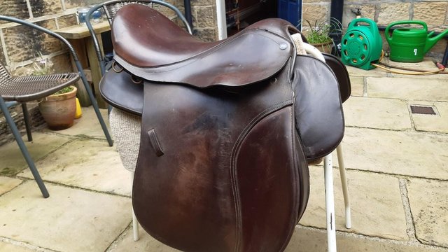 Image 2 of Brown Leather Free-N-Easy FNE GP Saddle - 18 Inch
