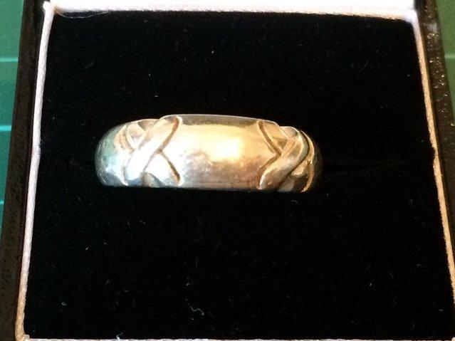 Preview of the first image of Silver cross ring vintage.