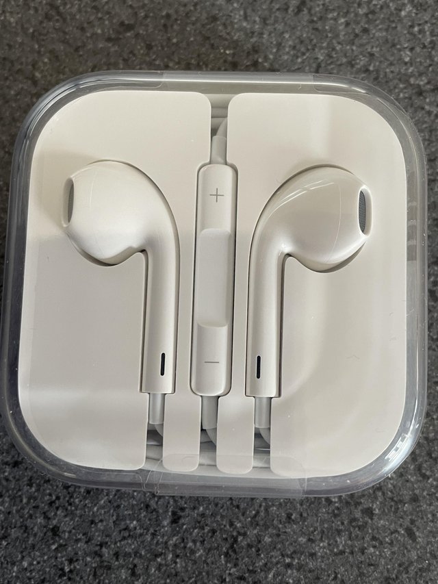 Preview of the first image of Brand new iPhone earphones with microphone.