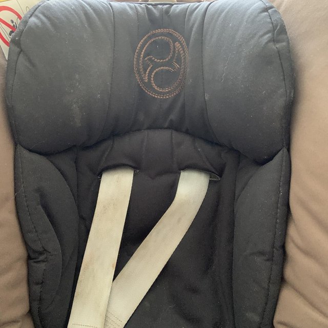 Preview of the first image of CYBEX Platinum Aton Q M & P UK/ Navy-navy Car Seat.