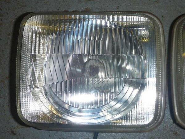 Image 5 of Landrover 200TDI Discovery Headlamps and Grill, Reduced