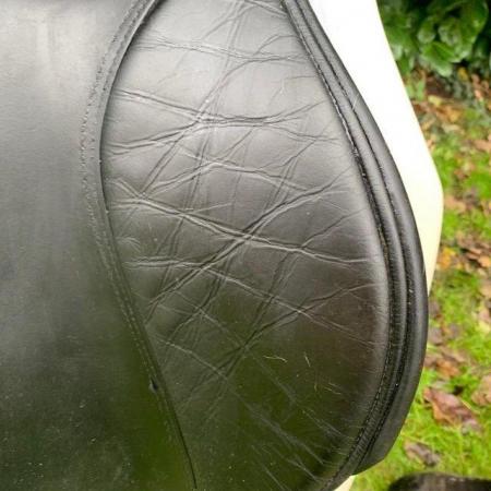 Image 12 of Kent & Masters 17 inch Cob saddle