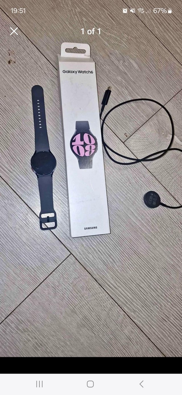 Preview of the first image of Samsung galaxy watch 6 40mm.
