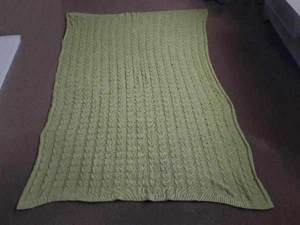 Image 2 of Lovely Green Acrylic Throw From Dreams    BX42