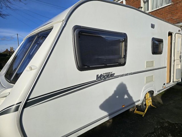 Preview of the first image of Abbey Vogue 520 (2008) - 17ft - 4 Berth Touring Caravan.