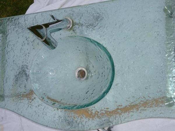 Image 4 of Superb designer glass bathroom basin/sink with Bongio tap