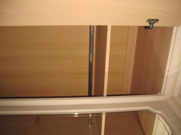 Image 2 of L shaped wardrobe with mirrors