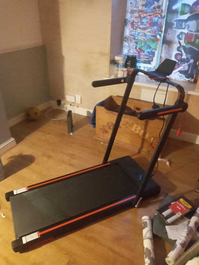 Preview of the first image of Treadmill motorised like new.