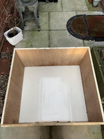 Image 5 of Hand made puppy whelping box.